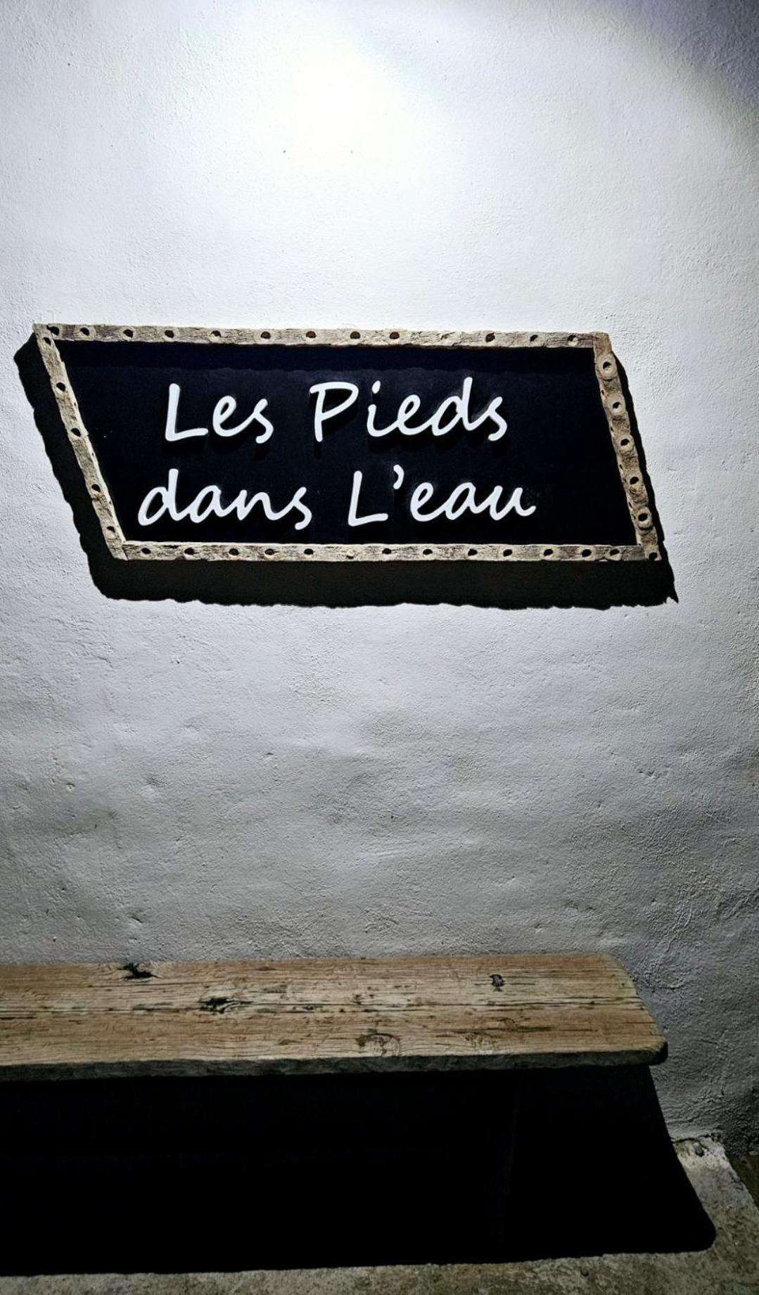 パラヴァ・レ・フロLes Pieds Dans L'Eauアパートメント エクステリア 写真